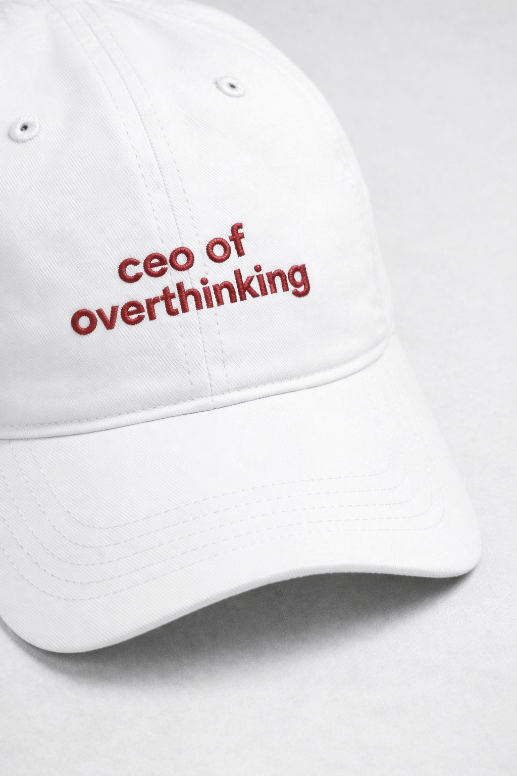 OVERTHINKING EMBROIDERY WHITE BASEBALL CAP